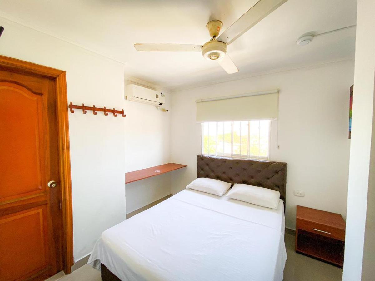 Hotel Aeromar Central Санта Марта Екстериор снимка