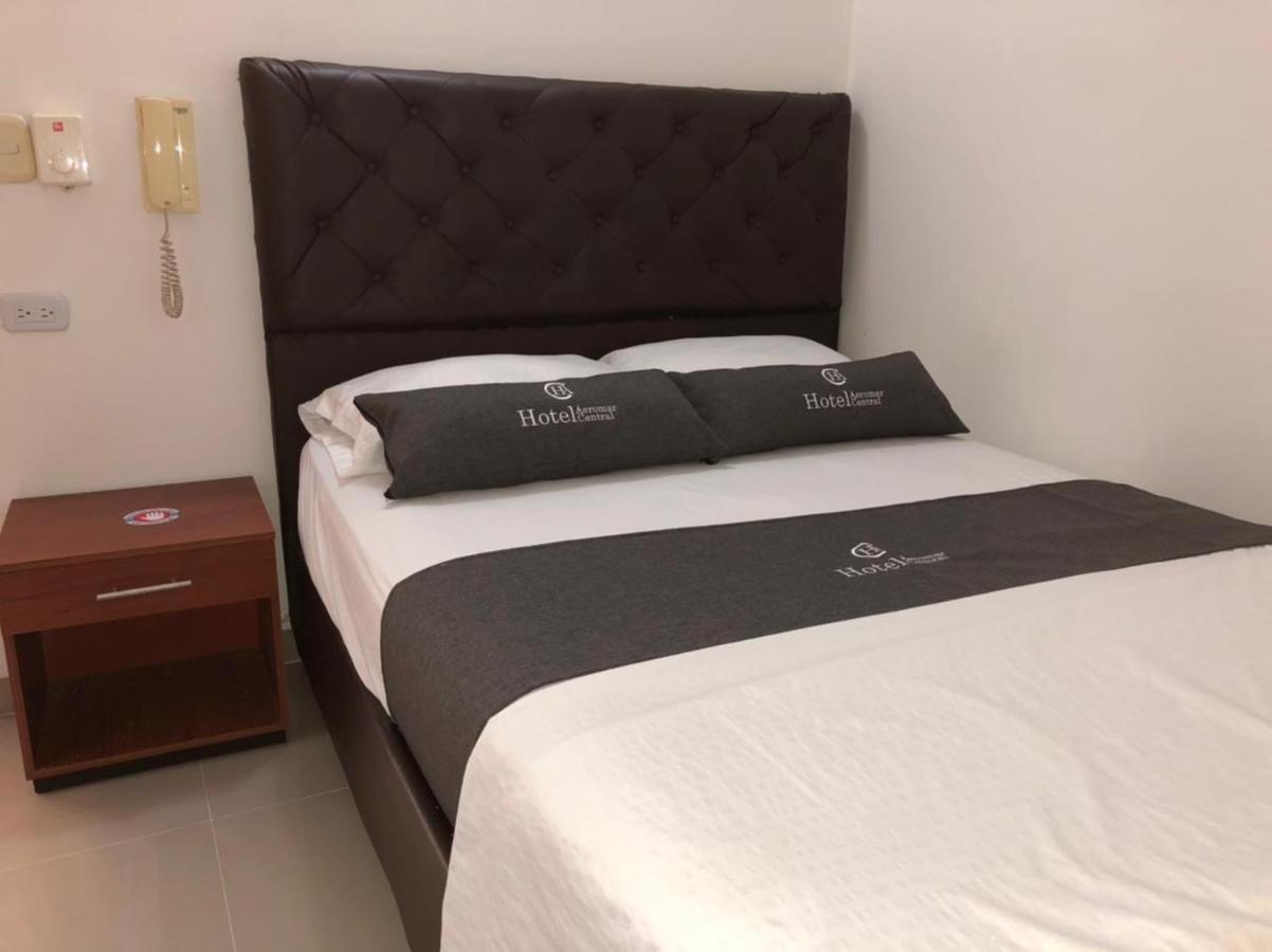 Hotel Aeromar Central Санта Марта Екстериор снимка