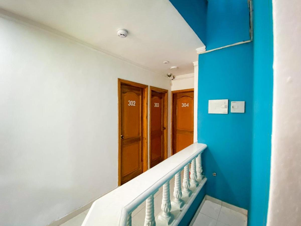 Hotel Aeromar Central Санта Марта Екстериор снимка