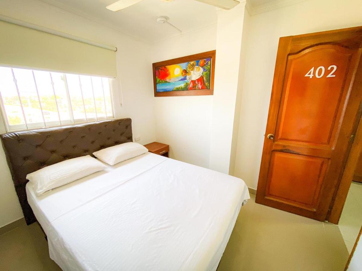 Hotel Aeromar Central Санта Марта Екстериор снимка