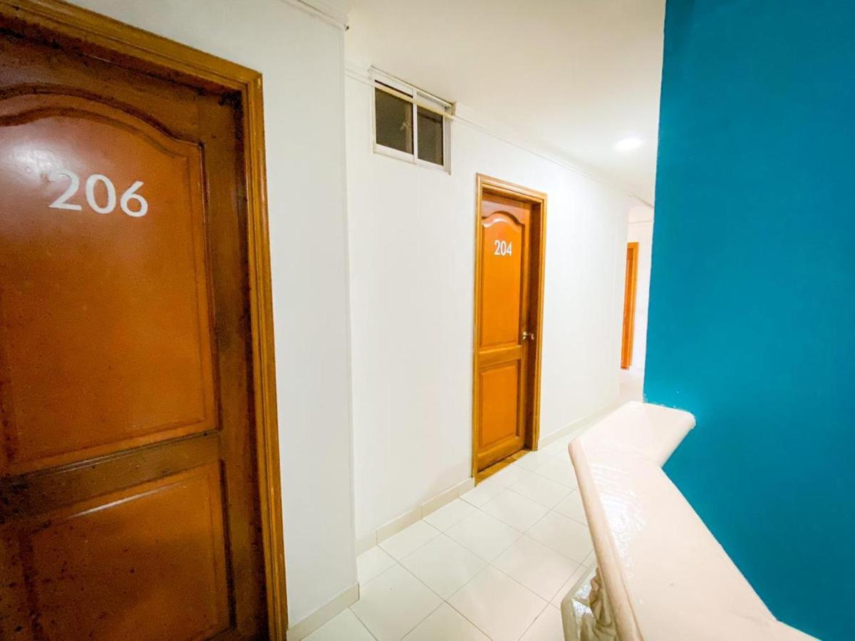 Hotel Aeromar Central Санта Марта Екстериор снимка