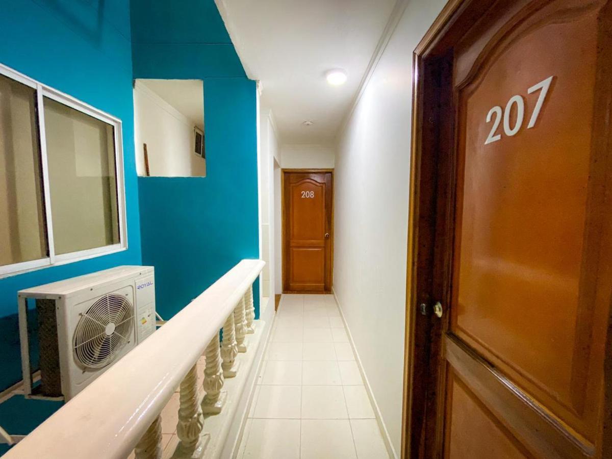 Hotel Aeromar Central Санта Марта Екстериор снимка