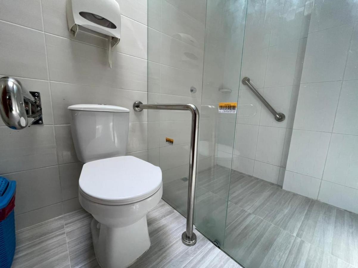 Hotel Aeromar Central Санта Марта Екстериор снимка